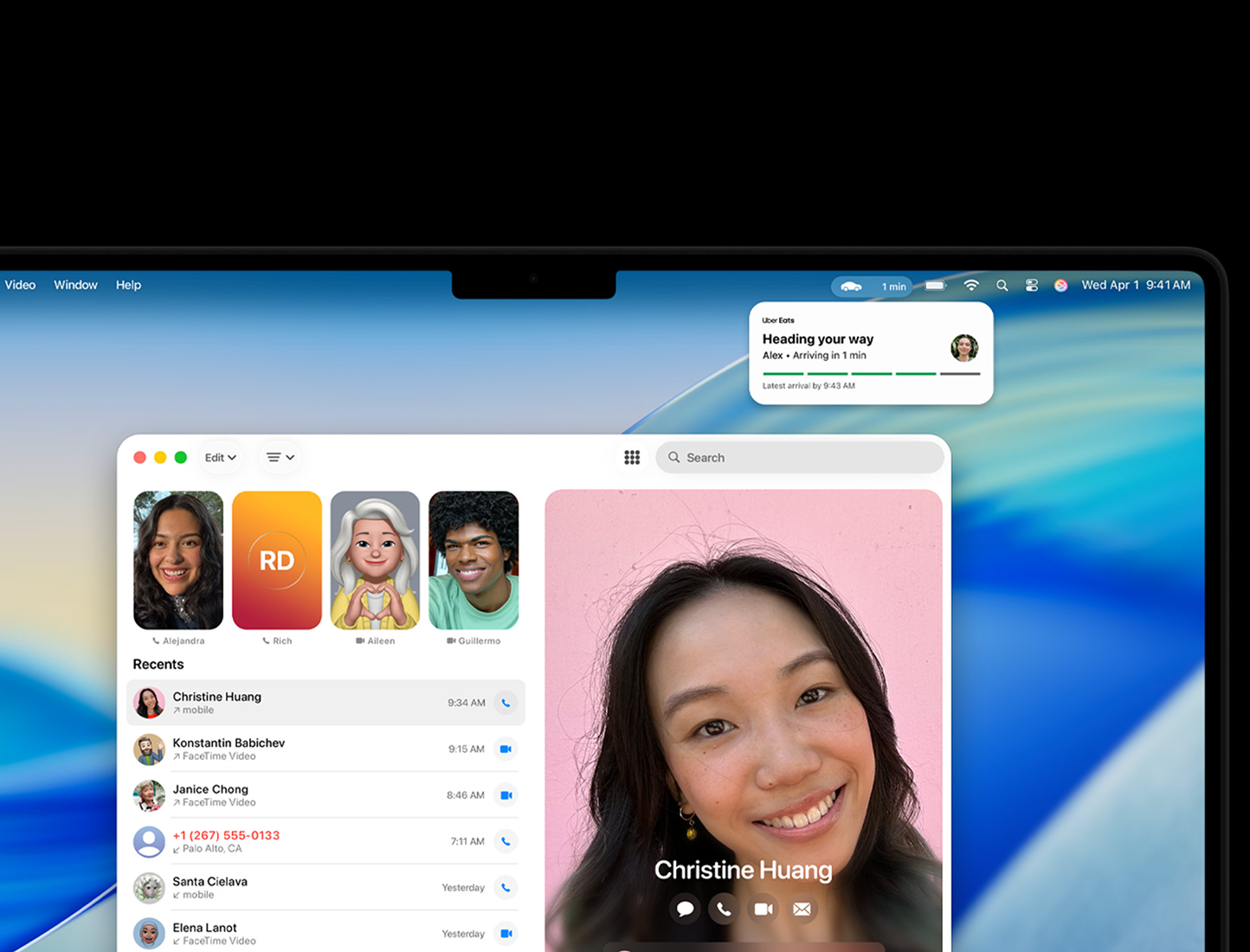 Приложение Phone и Live Activities на MacBook Pro
